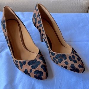 NWOT Sezane Django pumps in size 38